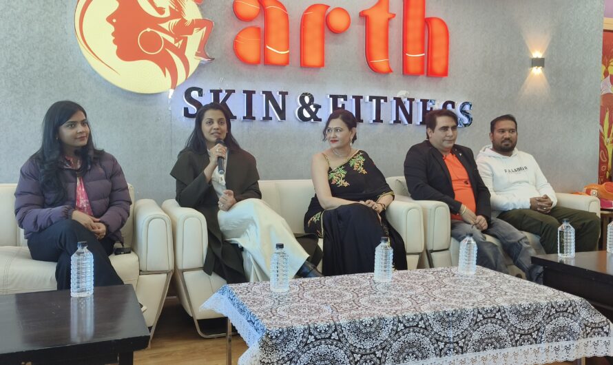 अर्थ डायग्नोस्टिक की सिल्वर जुबली में अभिनेत्री मुग्धा गोडसे ने की शिरकत