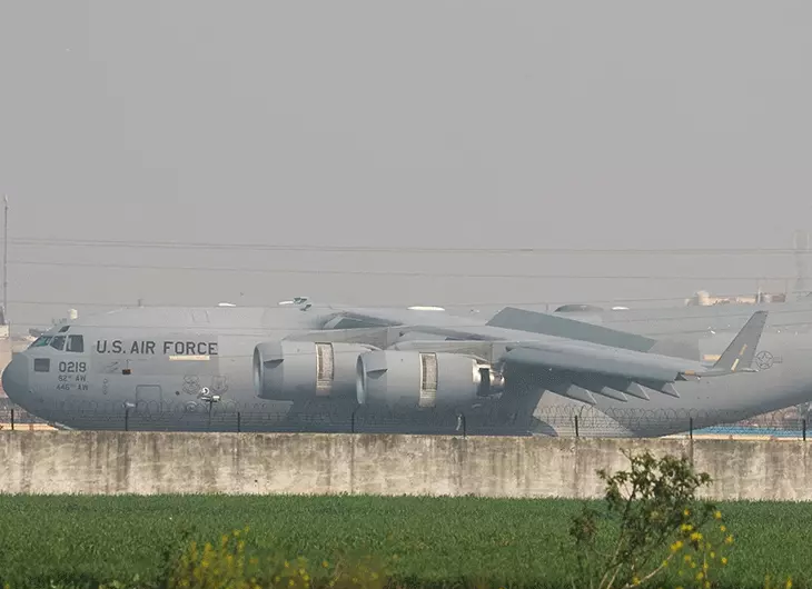 अमेरिका ने 104 भारतीयों को जबरन भारत भेजा