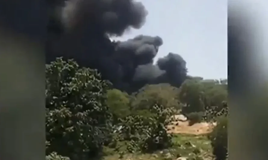 अहमदाबाद में एअर इंडिया का प्लेन क्रैश, लंदन जा रही फ्लाइट में सवार थे 242 यात्री