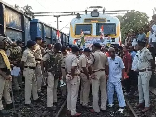 ओडिशा स्टूडेंट डेथ केस: कांग्रेस सहित 8 पार्टियों का जोरदार प्रदर्शन